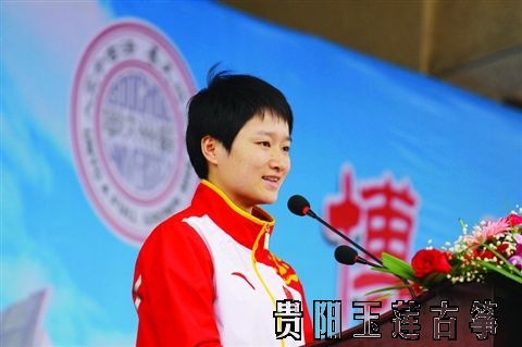 吴静钰:我想学古筝
